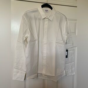 Men’s (BUNDLE OF TWO) White Dress Shirts NWT 🌴